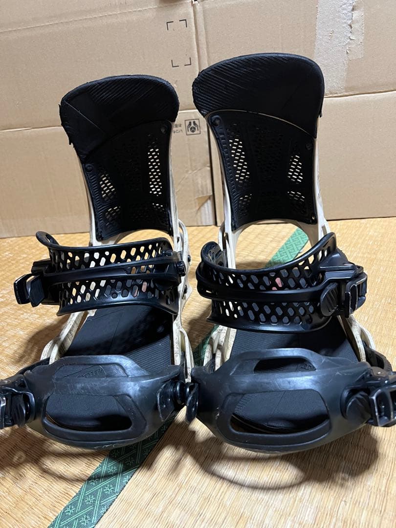 Burton malavita Re:Flex バートン　マラビター　M サイズ