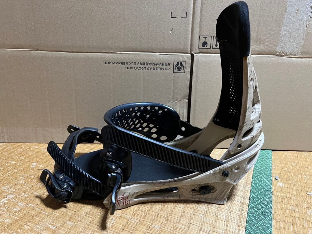 Burton malavita Re:Flex バートン　マラビター　M サイズ