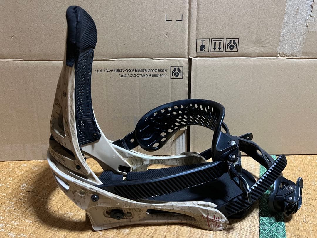 Burton malavita Re:Flex バートン　マラビター　M サイズ