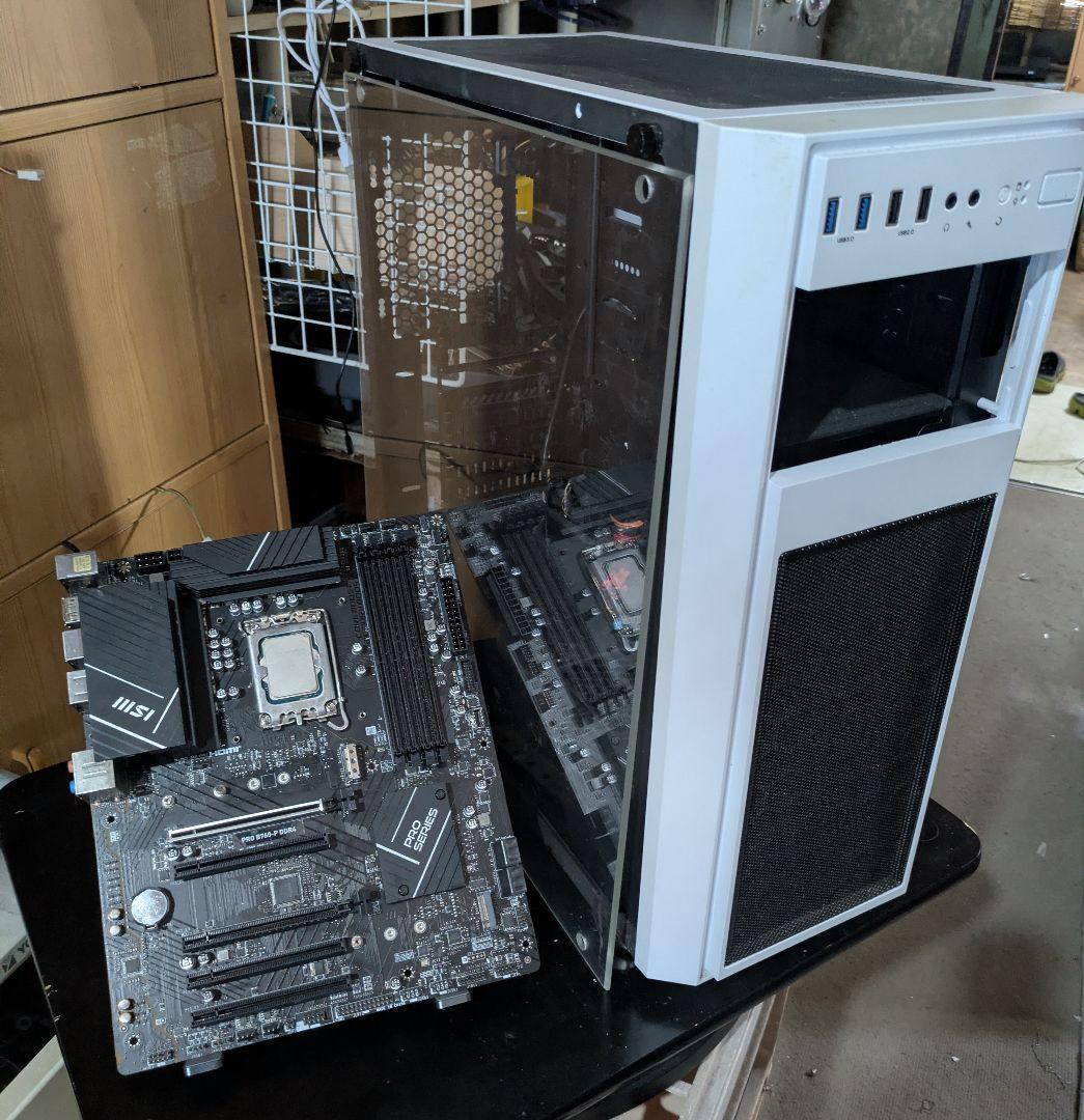 お*ん様 MSI B760 i7 12700 ES Thermalケース