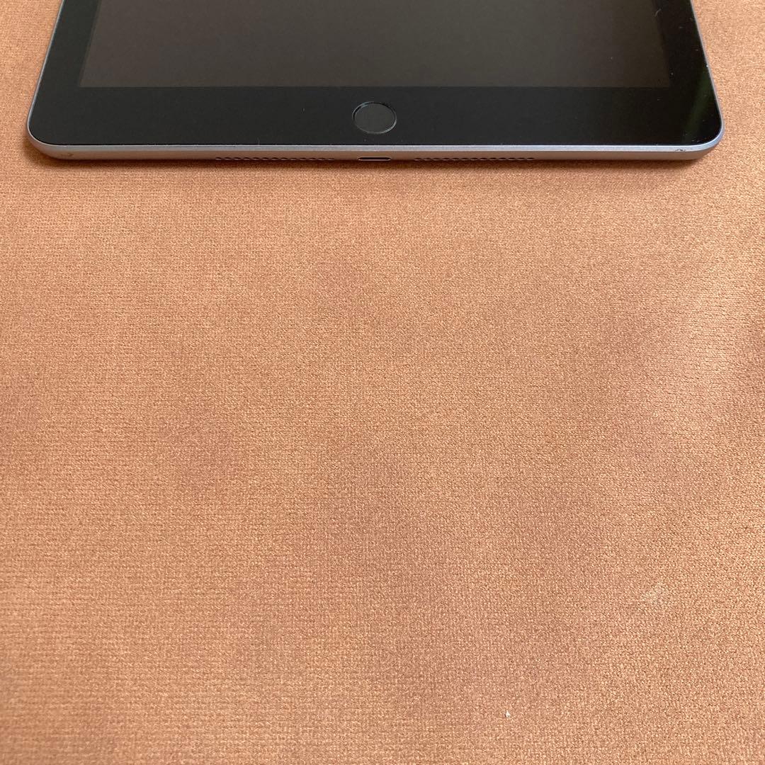 70【早い者勝ち】電池最良好☆iPad6 第6世代 32GB WIFIモデル☆