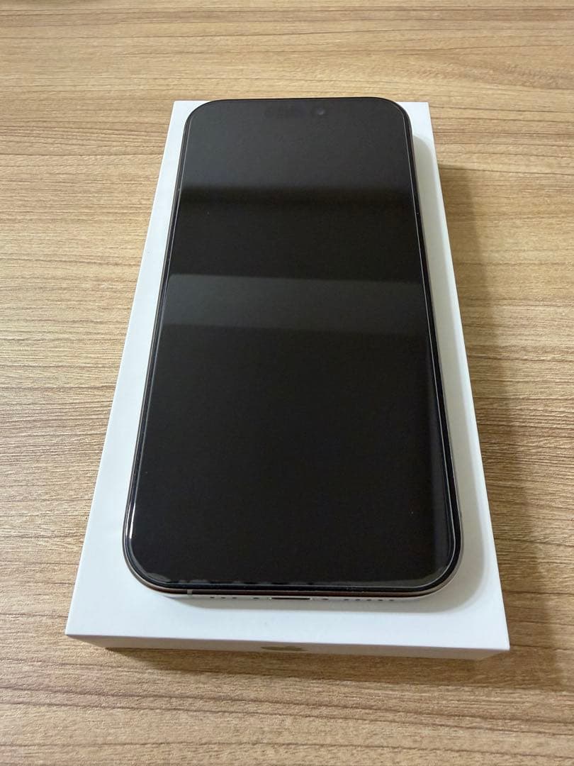 iPhone 15Pro 128GB ナチュラルチタニウム本体