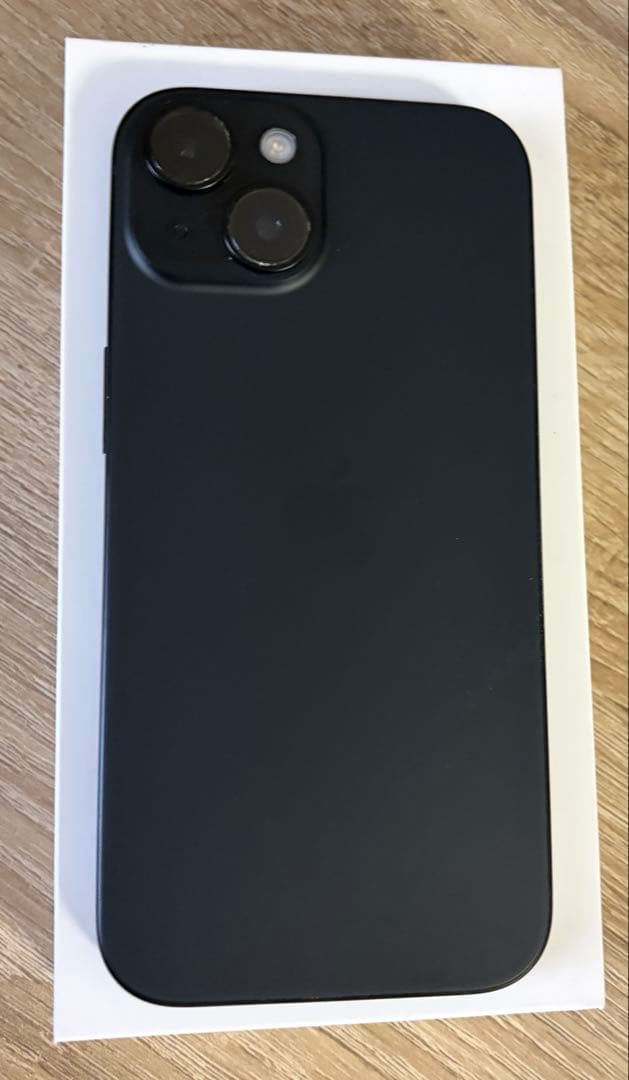 Apple iPhone 15 本体 256GB 黒