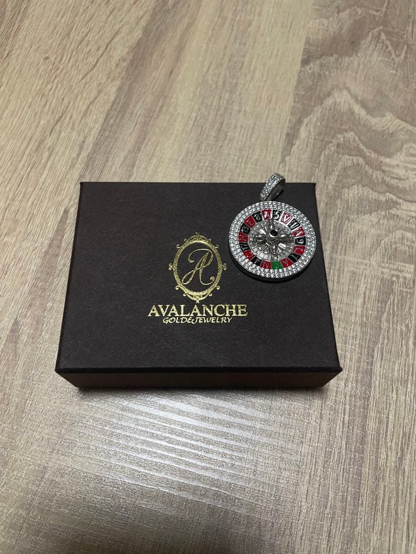 AVALANCHE ルーレットデザイン ペンダント