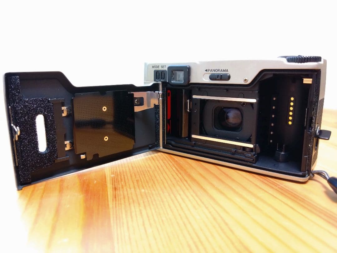 ニコン　Nikon 35Ti チタンボディ (ケース・取説付き)現状品