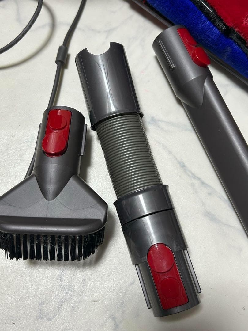 Take様 Dyson コードレスクリーナー V8