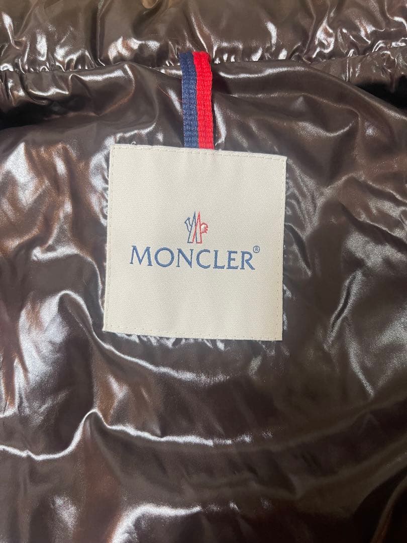 の*ん様 美品　モンクレール ダウンベスト　レディース　キッズ