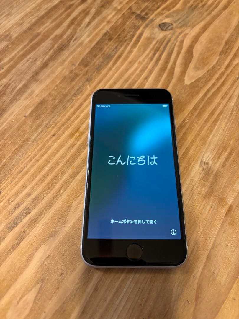 Apple iPhone SE ホワイト 本体のみ