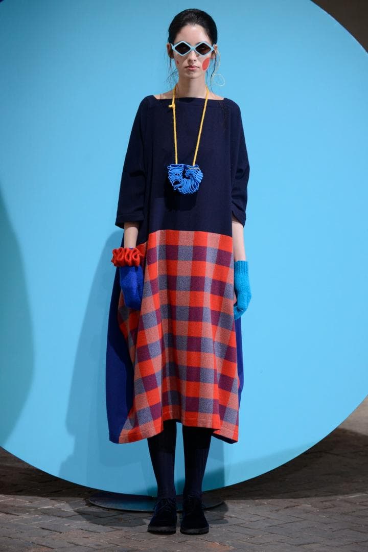 石田ゆり子　ダニエラ　グレジス 定番 ボートネック ニット　ジャーナル　luxe