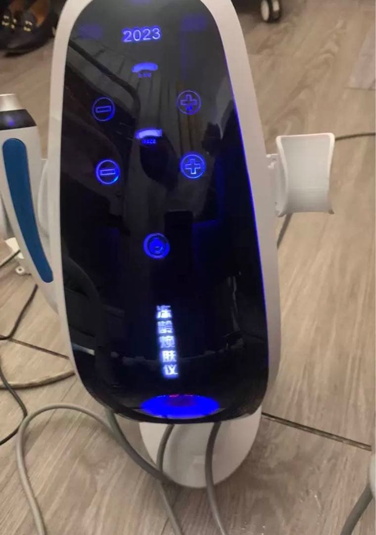 最新　エアー美容液導入マシン　キャビテーション