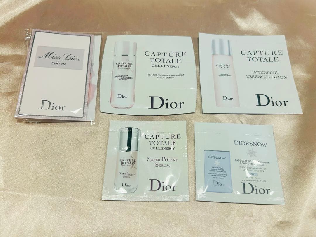 Dior スキンフォーエヴァークッション00.5N＋ピンクカナージュケースセット