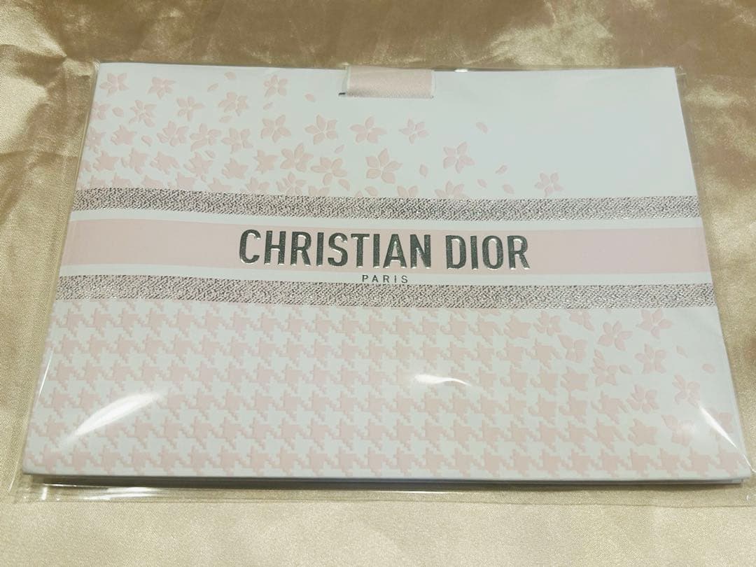 Dior スキンフォーエヴァークッション00.5N＋ピンクカナージュケースセット