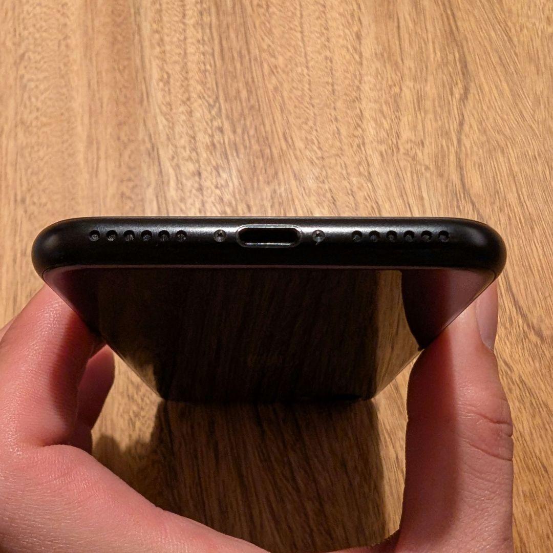 iPhone SE2 64GB ブラック