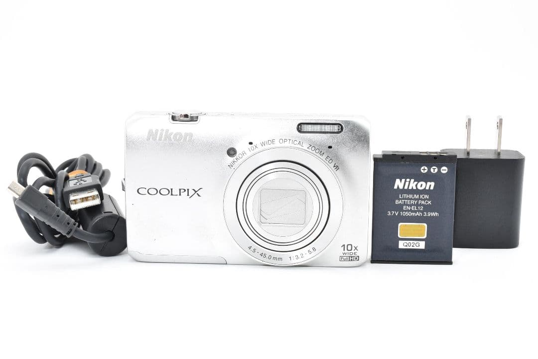 Nikon coolpix S6300 シルバー