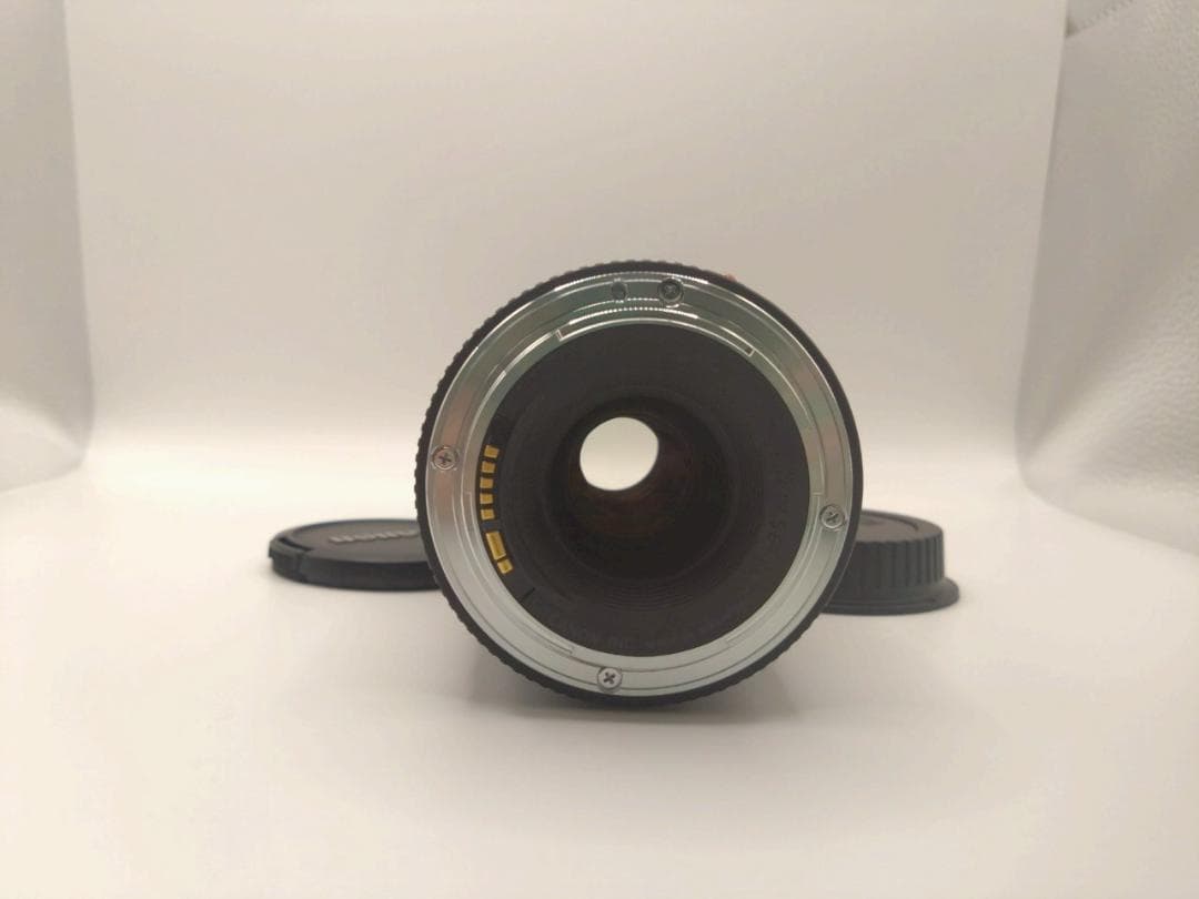 極美品 Canon EF 75-300mm 1:4-5.6 III 望遠レンズ