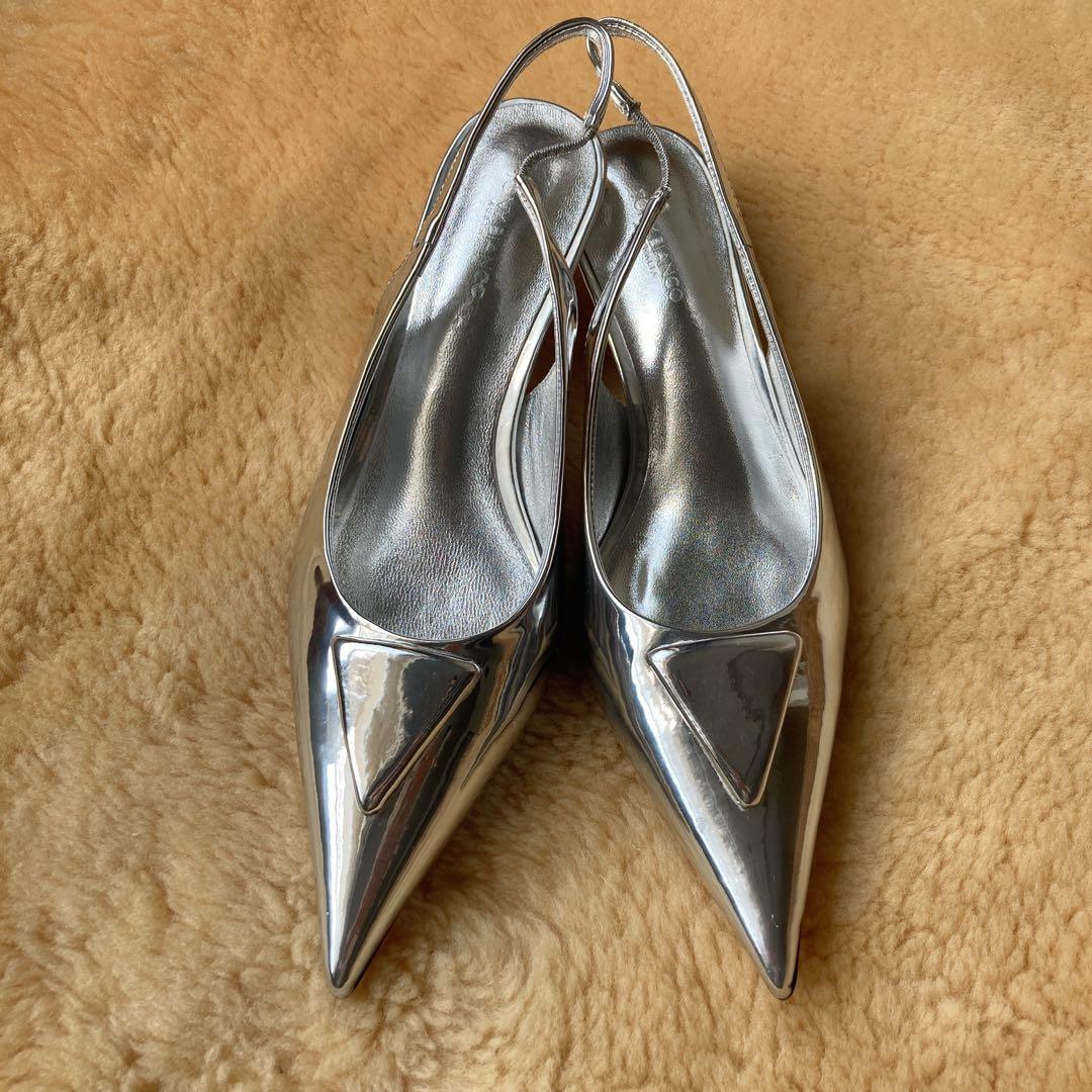 新品 TONY BIANCO トニービアンコ シルバー パンプス 22.5~23