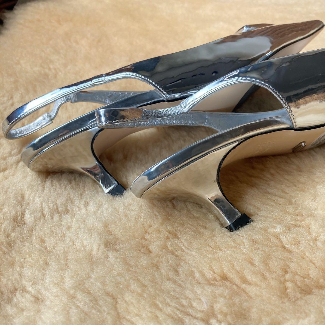 新品 TONY BIANCO トニービアンコ シルバー パンプス 22.5~23