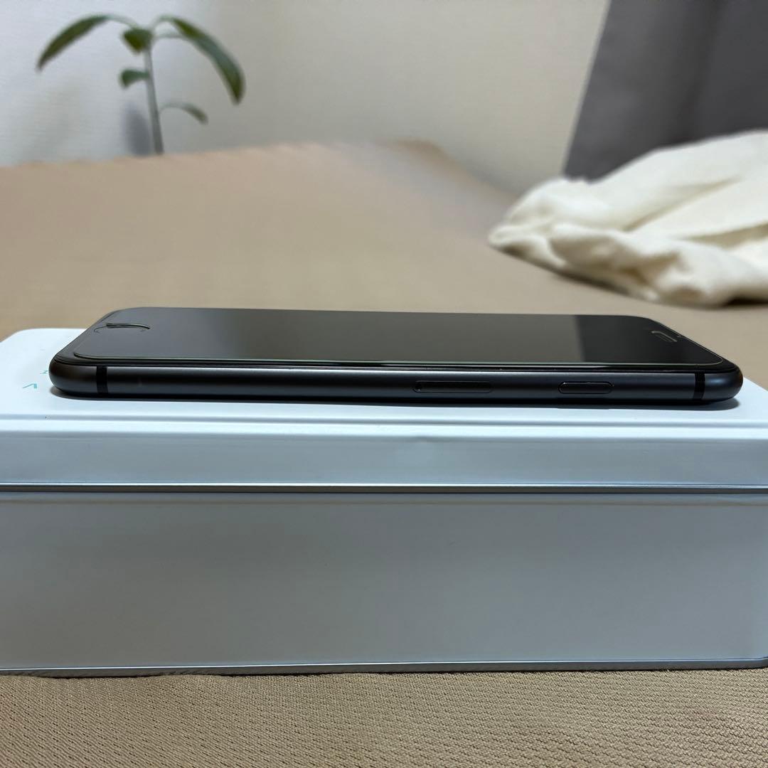 iPhone 8 64GB スペースグレイ SIMフリー　本体のみ