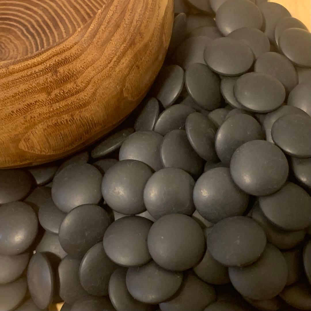 超美品 日向特製蛤碁石 貴重厳選雪印のみ 28号 栗碁笥セット 白181黒182