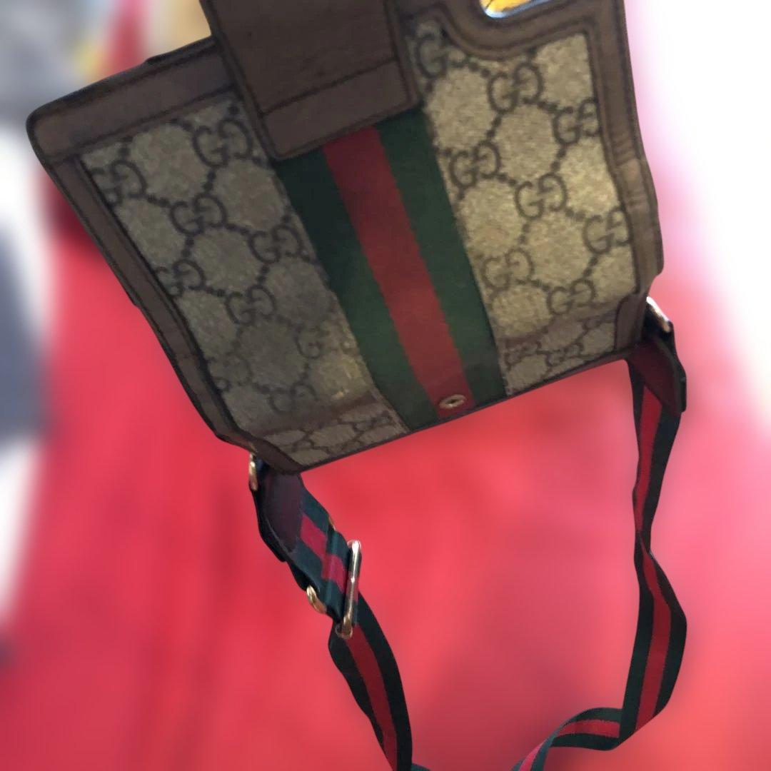 グッチGUCCI スマホケース本物iPhone x xs 希少　社外ストラップ