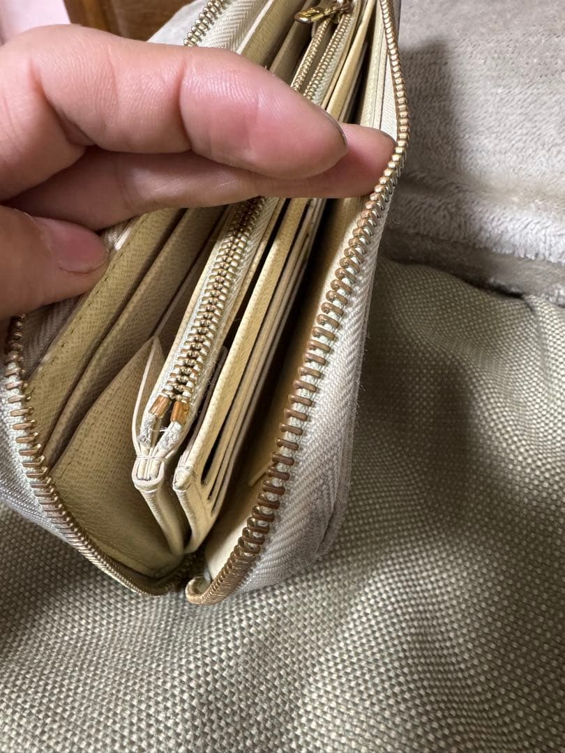 louis vuittion 長い財布