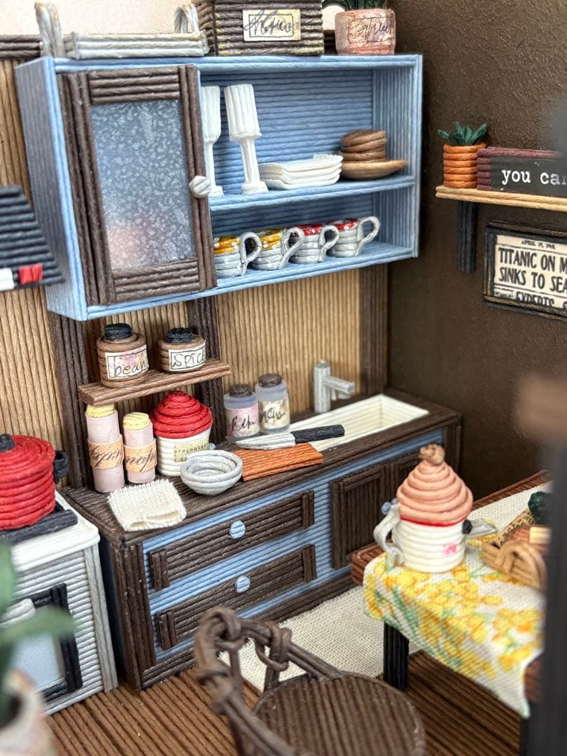 エコクラフト　紙バンド　ミニチュアキッチン（ライトアップ）