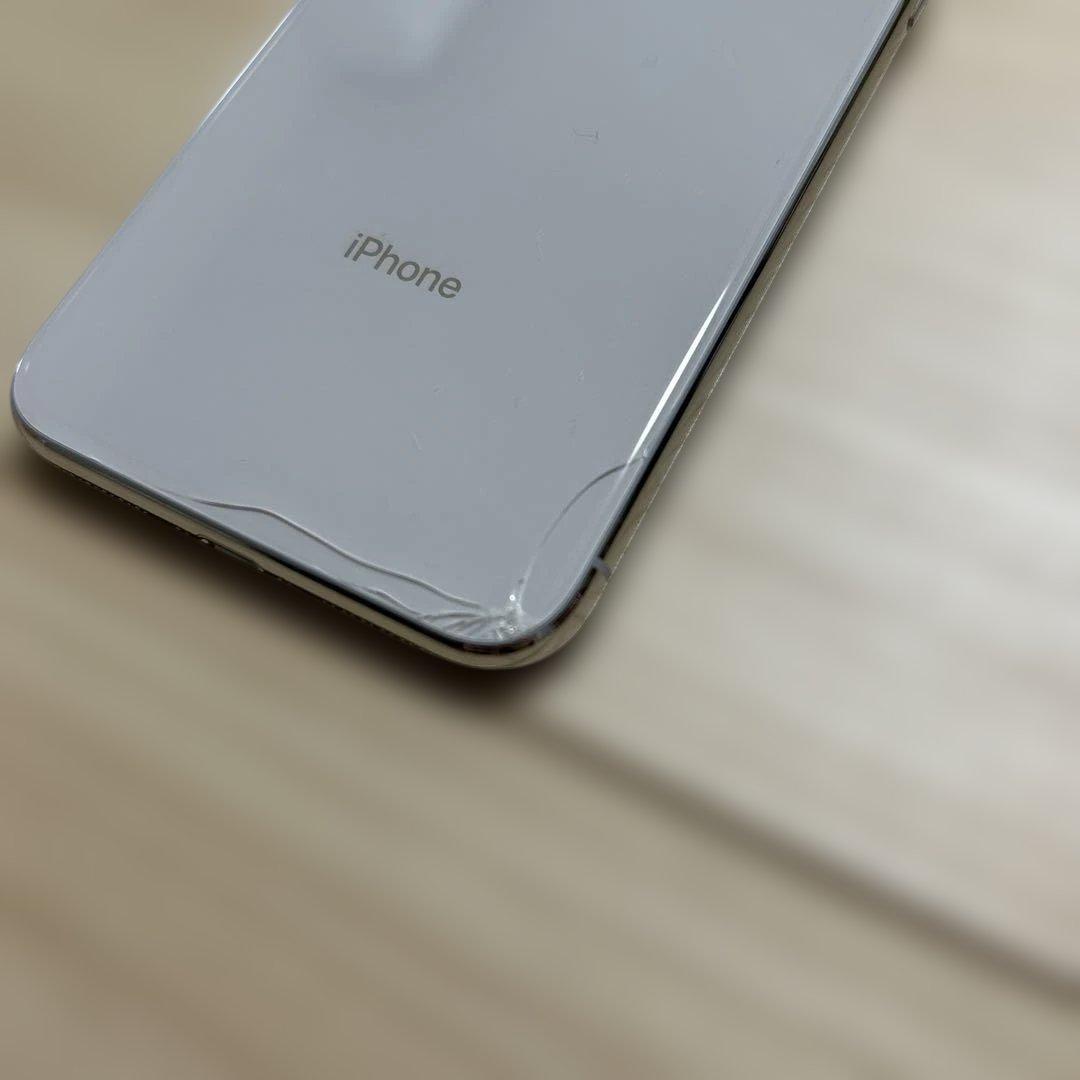 iPhone X 256GB SIMフリー 背面ひび割れあり バッテリー76%