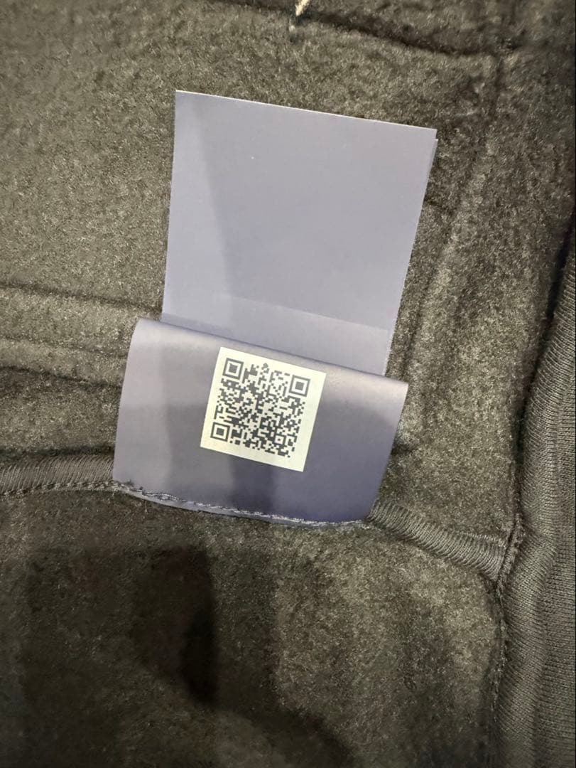 ヘルノ ネイビー ジップアップ ジャンパー