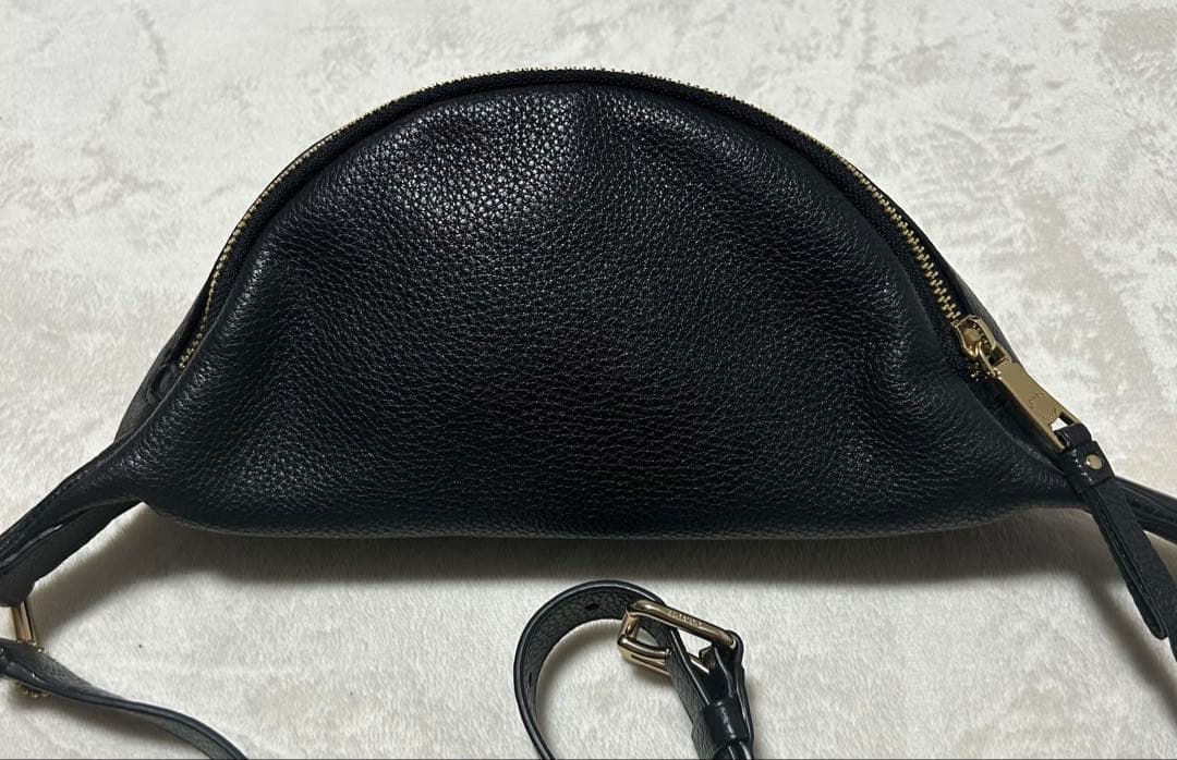 COACH 黒 レザー ボディバッグ