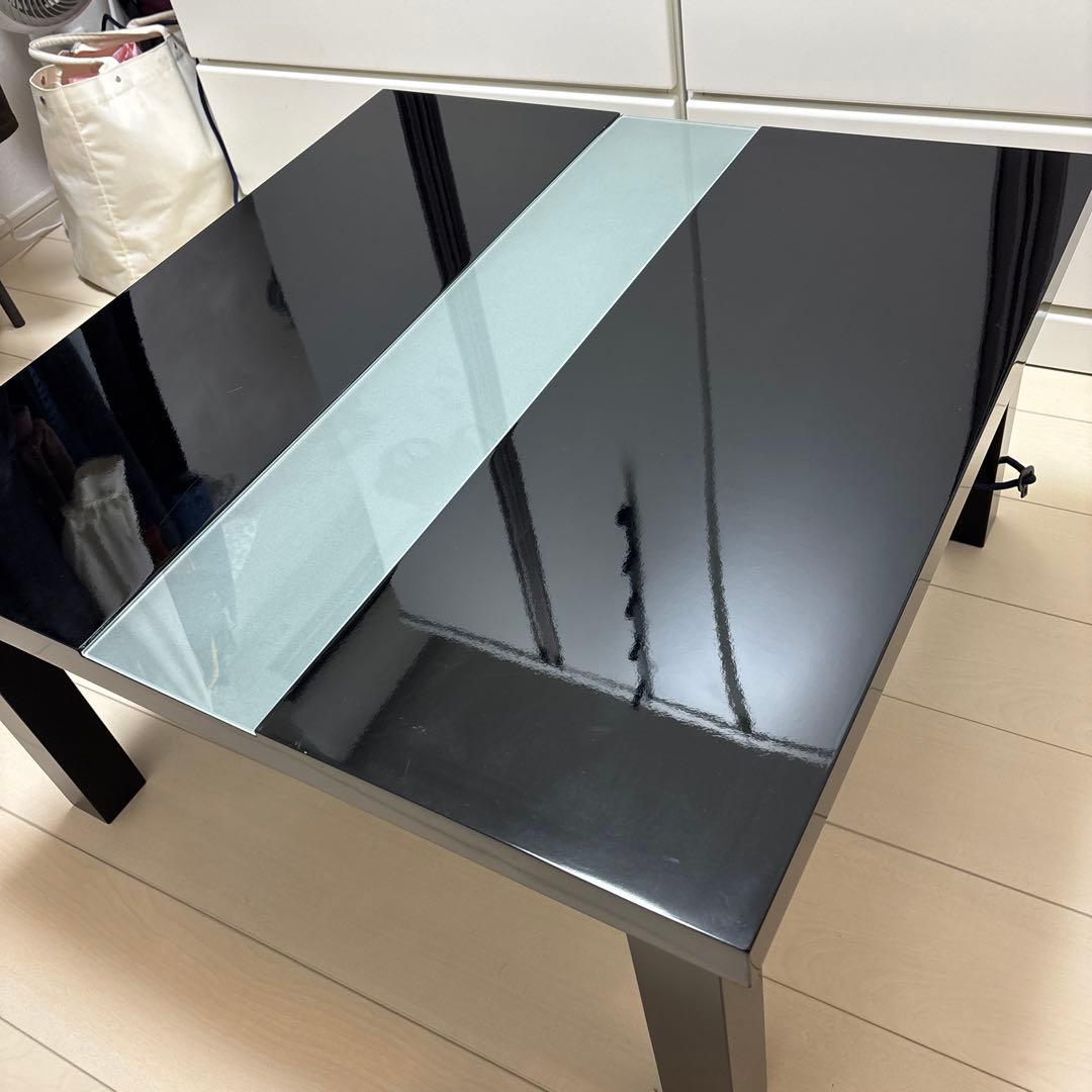 こたつに見えないお洒落なデザインテーブル