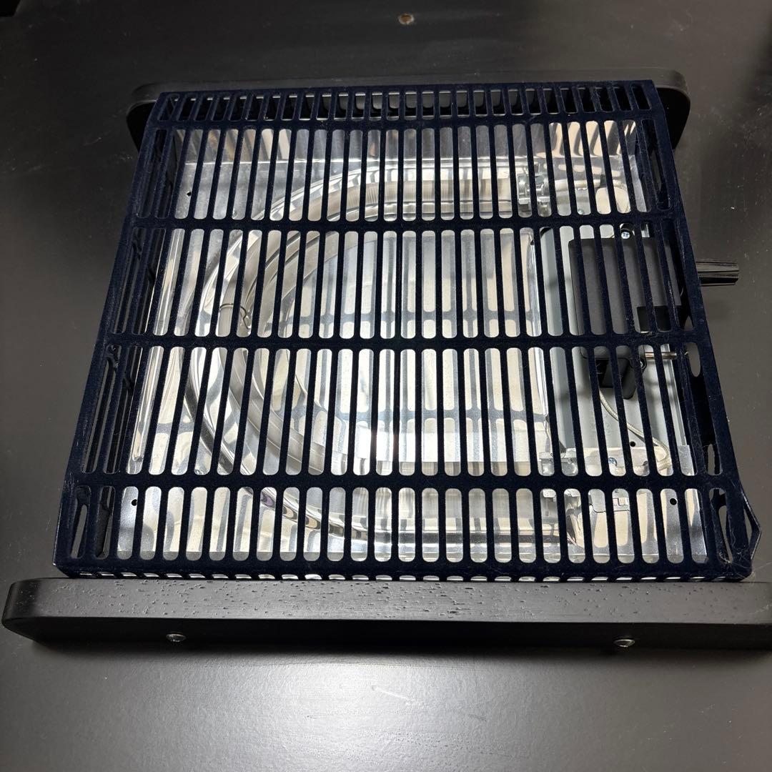 こたつに見えないお洒落なデザインテーブル