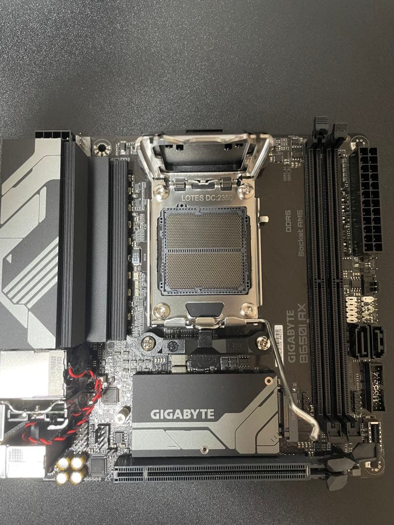 GIGABYTE B650i ax AM5 itx マザーボード