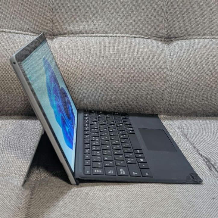 Surface Pro 7 i5 8GB 256GBタイプカバー付きⅰ