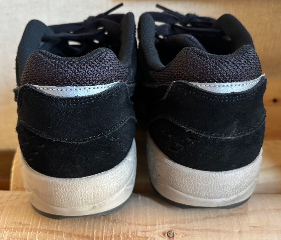 MIZUNO × MARGARET HOWELL スニーカー [27]cm 黒