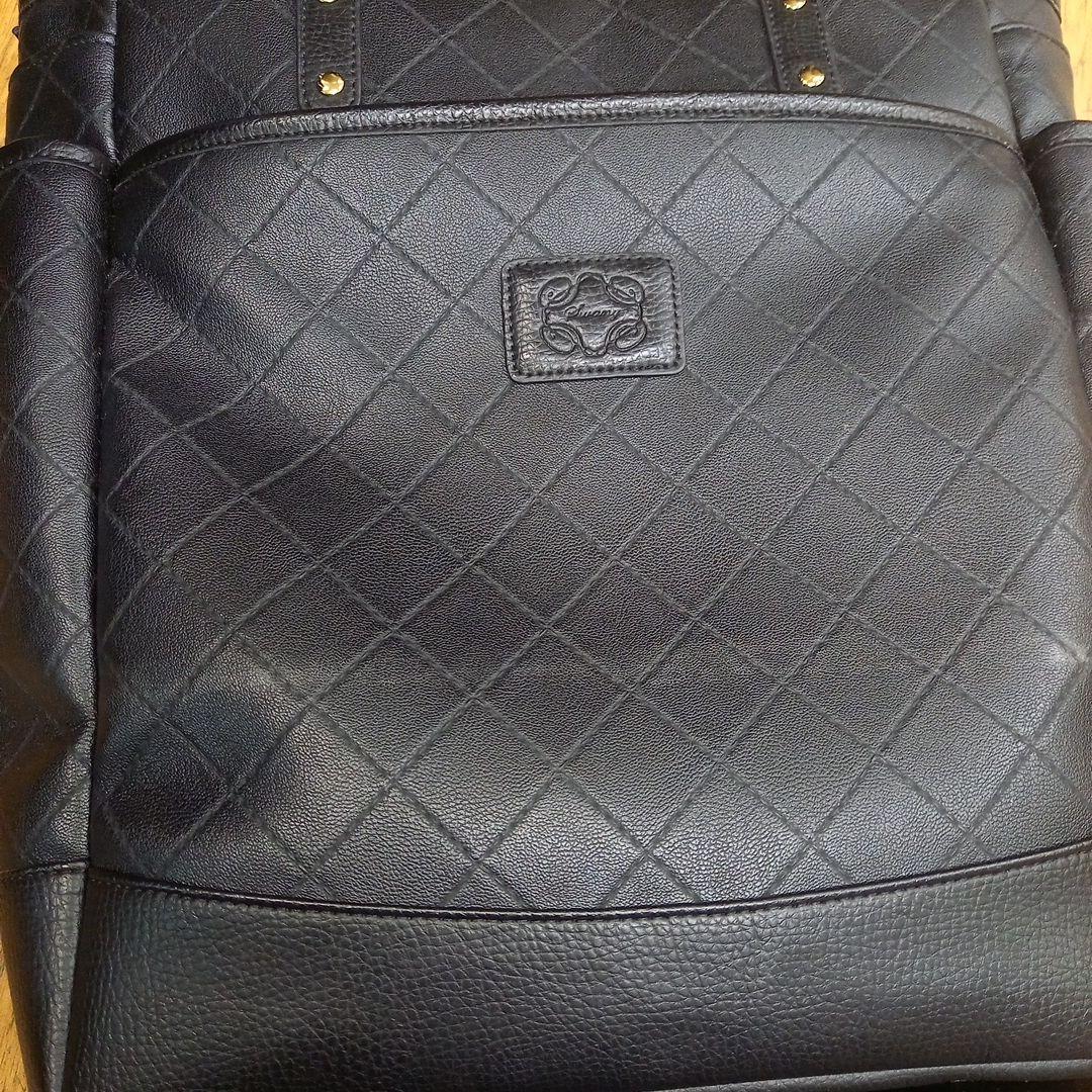 SWANY　スワニー　キャリーバッグ　キルティング　ダイヤキルト