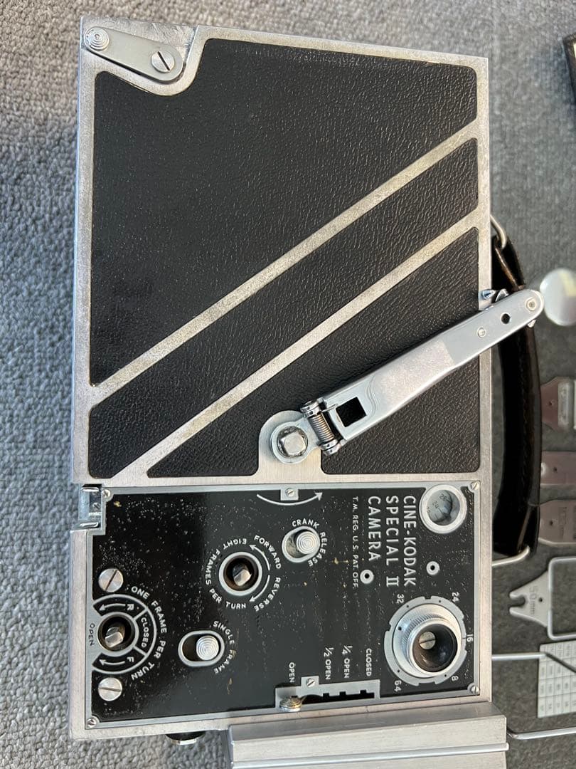 Cine-Kodak Special II Camera レンズ2本付き