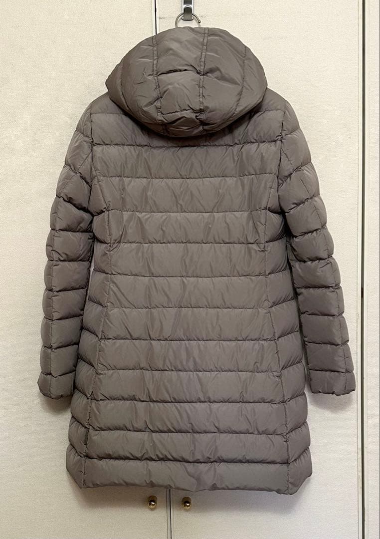 MONCLER モンクレール　ダウンジャケット フード付き　02(Mサイズ)