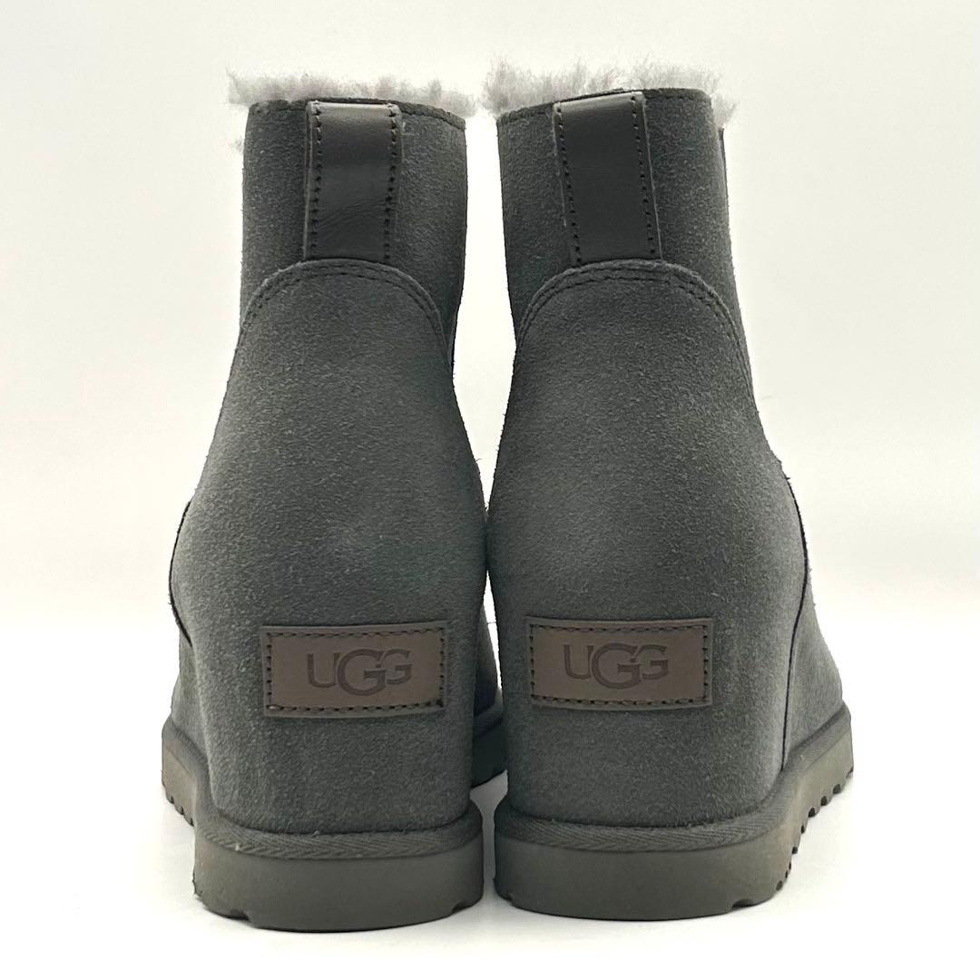 極美品✨ UGG 【25㎝】 クラシックフェムミニ サイドジップ ムートン