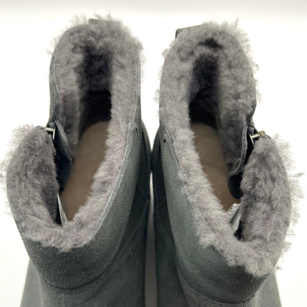 極美品✨ UGG 【25㎝】 クラシックフェムミニ サイドジップ ムートン