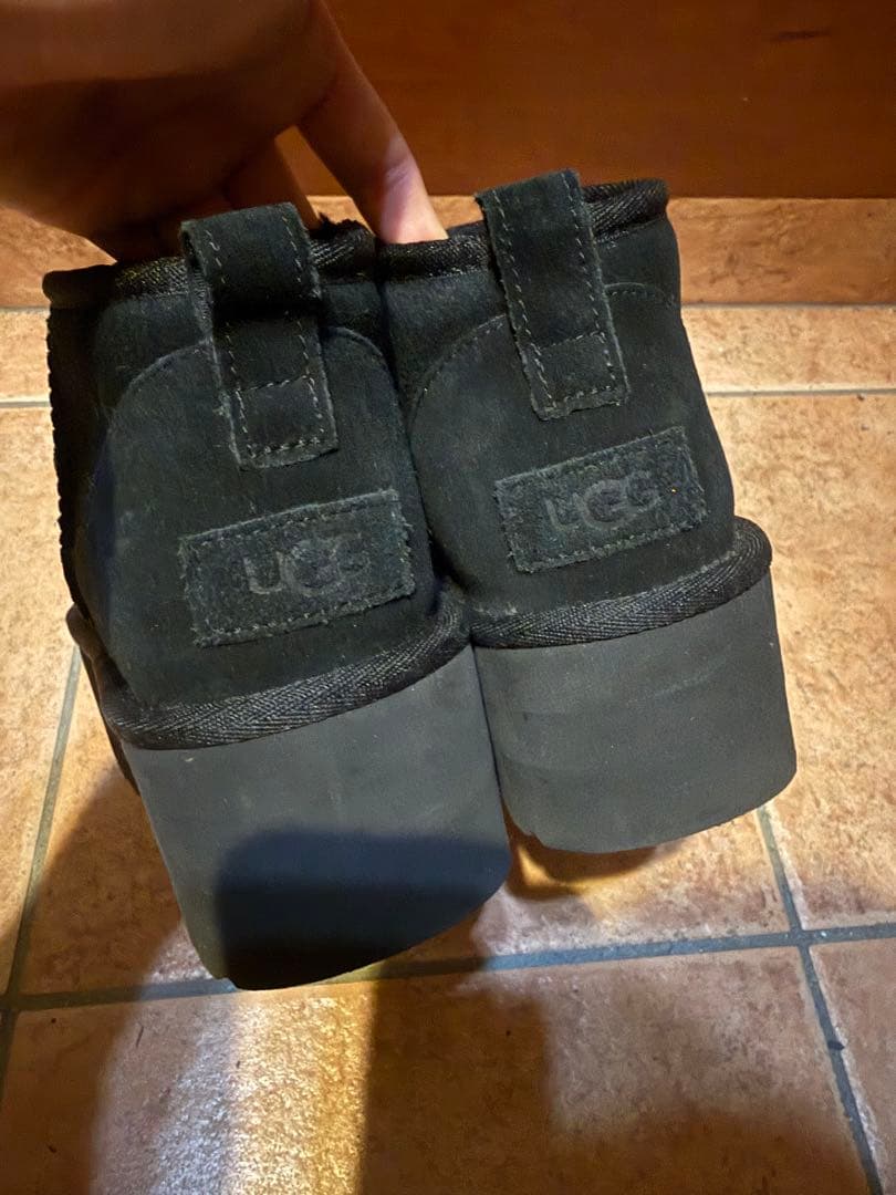 UGG Classic Ultra Mini Platform ブラック