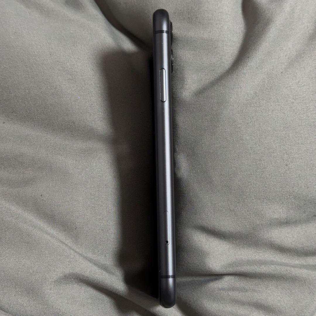 iPhone 11 64GB SIMフリー バッテリー100% & アクセサリー