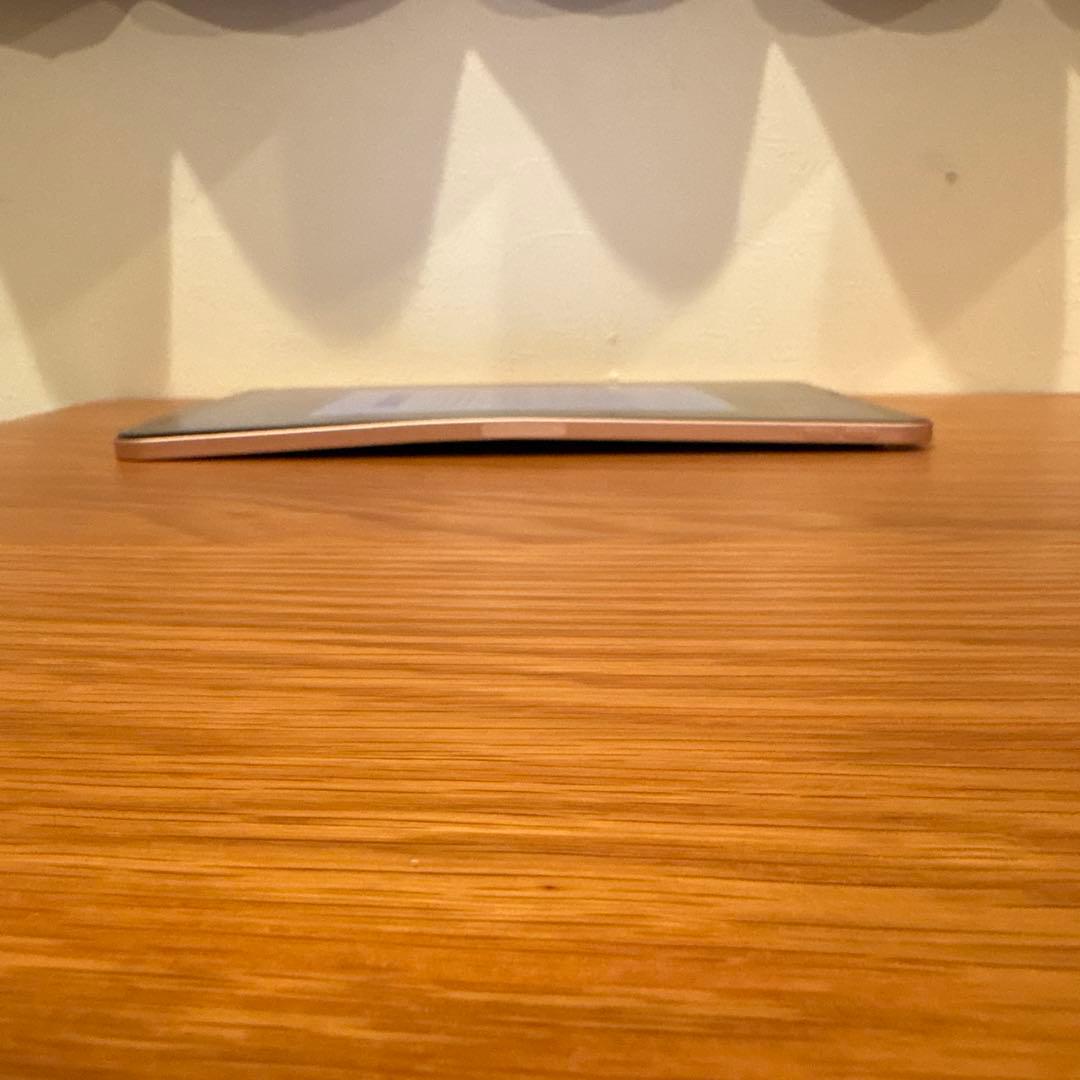 iPad Air (第4世代)Wi-Fi モデル　64GB ローズゴールド