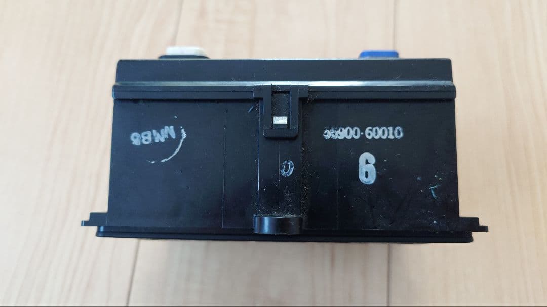 ランクル80 エアコンスイッチコントロールスイッチ