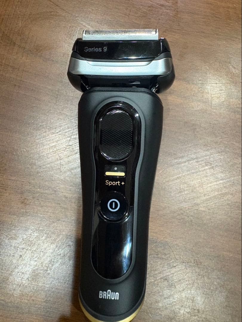 Braun Series 9 Sport+ メンズシェーバー