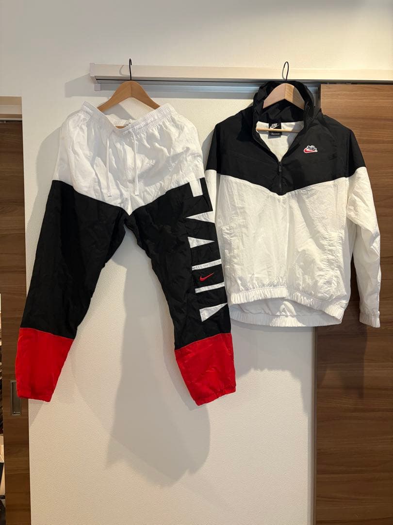 Nike メンズナイロンジャケット・パンツセット☆新品です