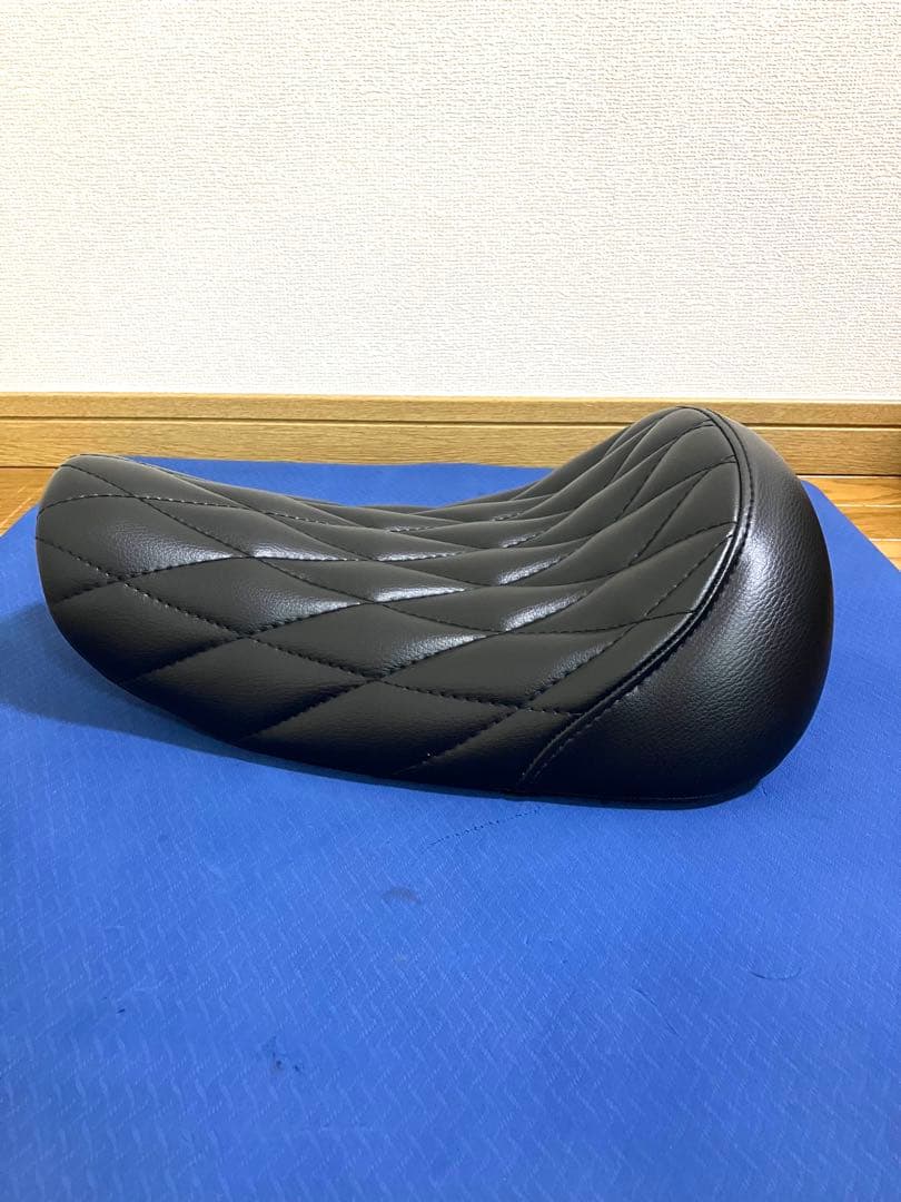 ハーレー　イージーライダース　スポーツスター　シート　ソロシート