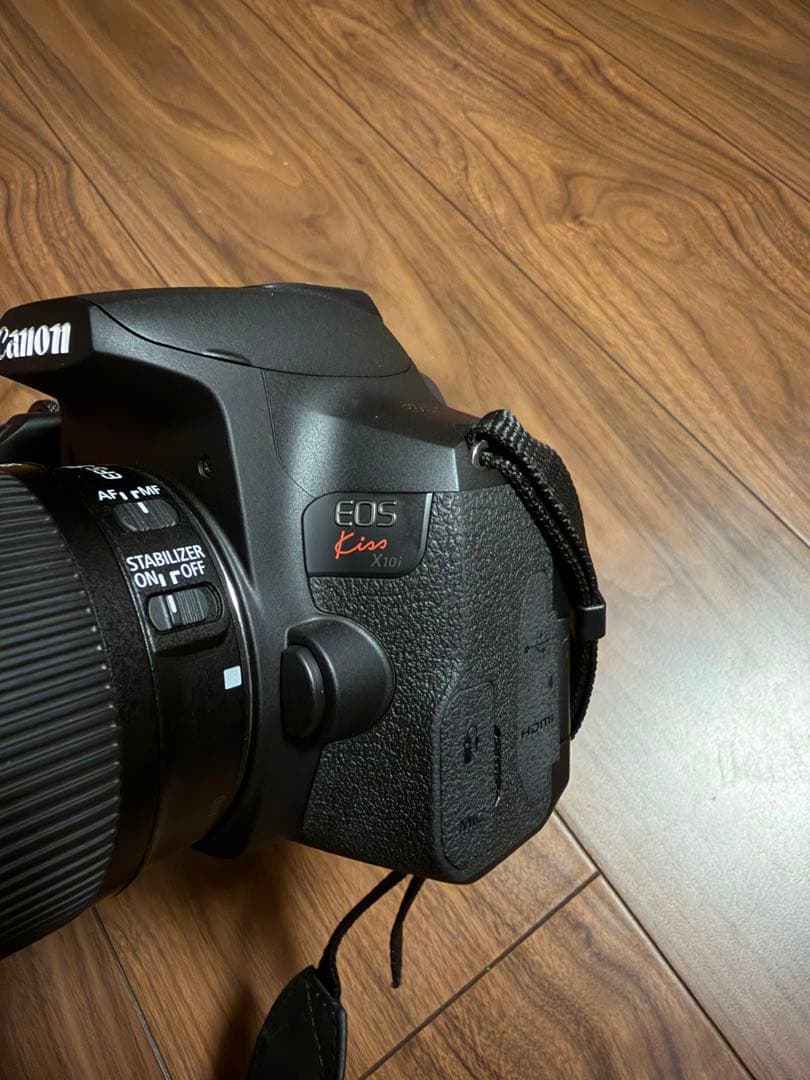 Canon EOS Kiss X10i デジタル一眼レフ ダブルズームキッド