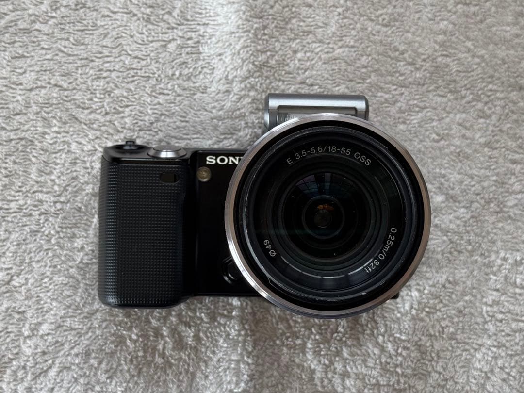 【レンズ付】ソニーNEX−5ブラックαシリーズミラーレス初号機