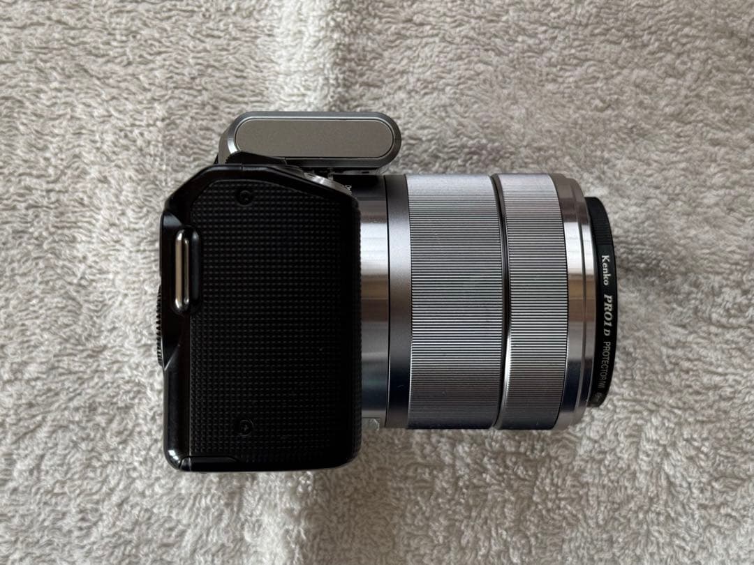 【レンズ付】ソニーNEX−5ブラックαシリーズミラーレス初号機