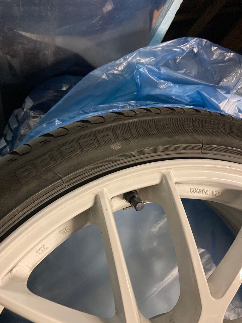 ワーク　エモーション　19インチ ①